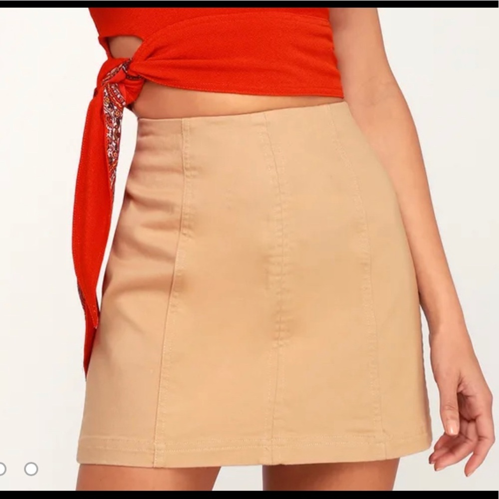Lulu’s beige denim mini skirt SZ L